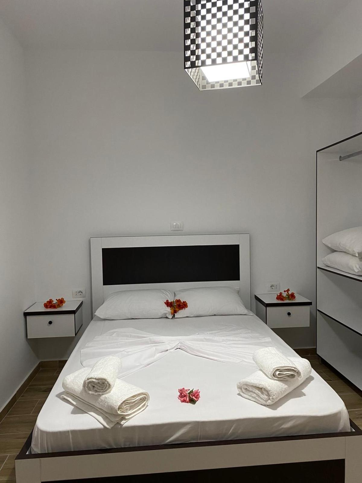 Rentrooms Geni Ksamil Exterior foto