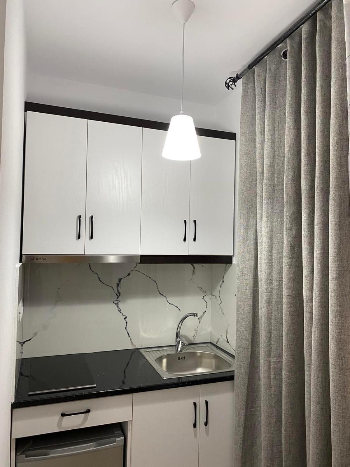 Rentrooms Geni Ksamil Exterior foto